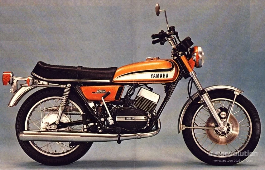 Yamaha RD 250 (6-speed) 1973