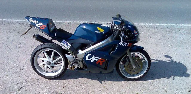 Honda VFR 400 R