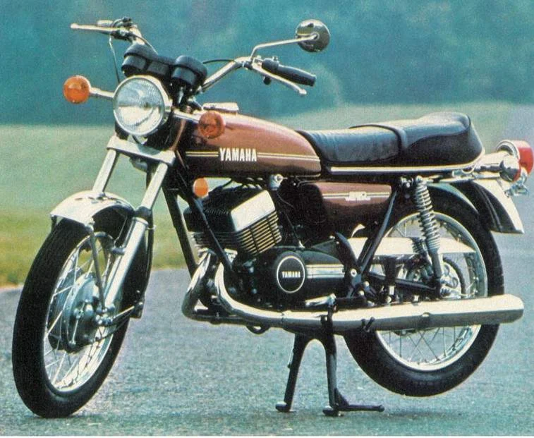 Yamaha RD 250 (5-speed) 1973