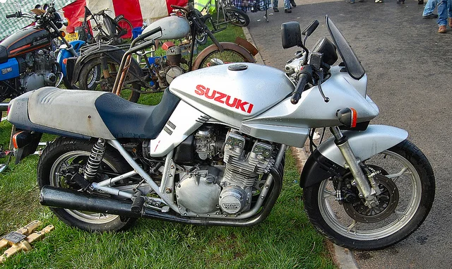 Suzuki GSX 750 S Katana