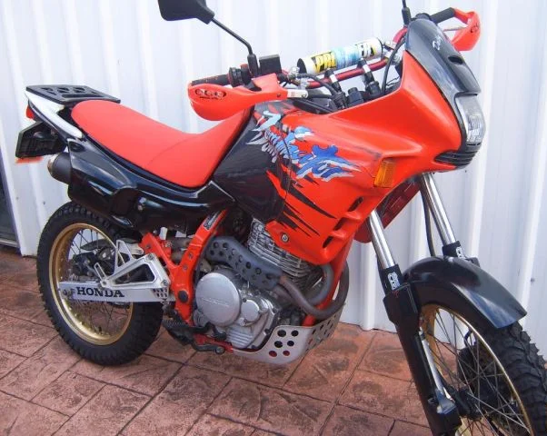 Honda NX 650 Dominator 1993