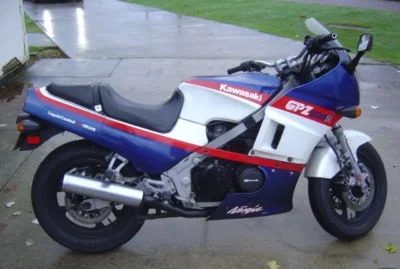 Kawasaki GPZ 600 R