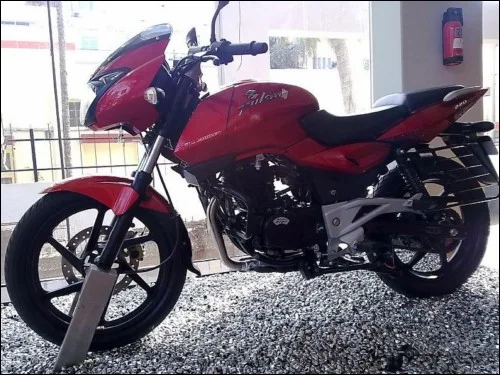 Bajaj Pulsar 220 DTS-i