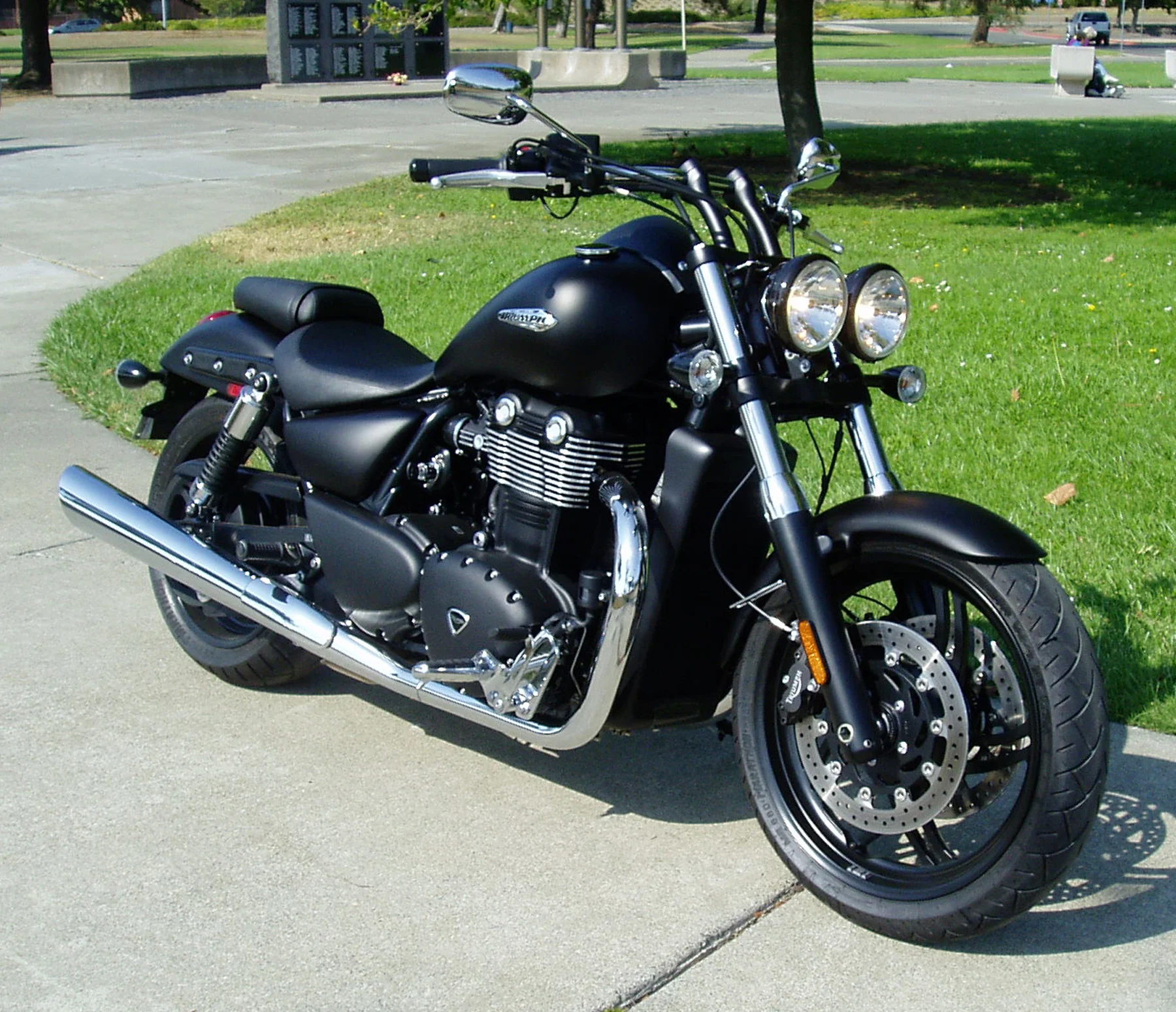 Triumph Thunderbird Storm