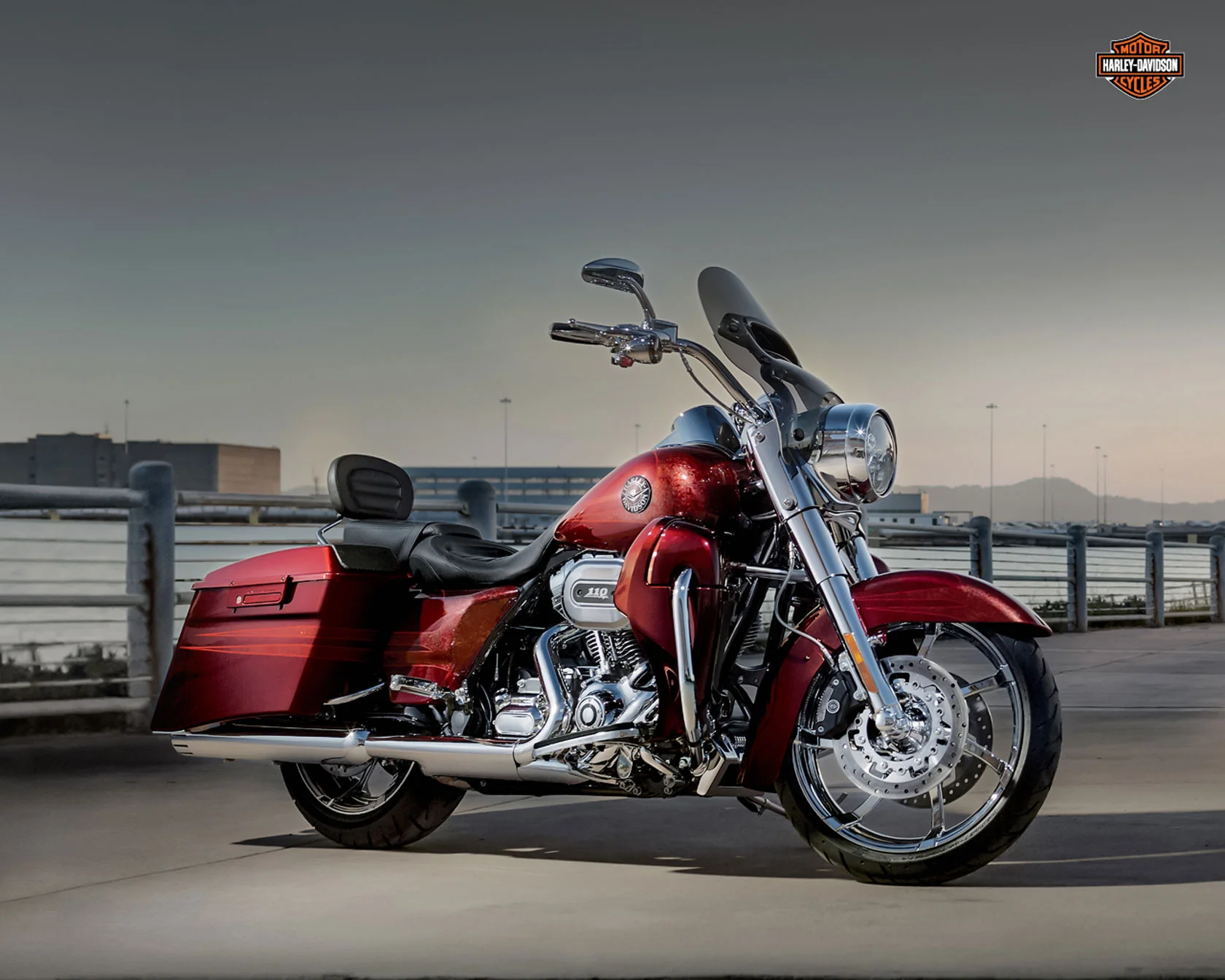 Harley-Davidson CVO Road King 110th Anniversary