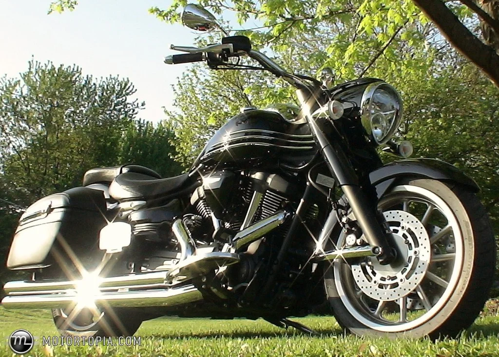 Yamaha Stratoliner Midnight