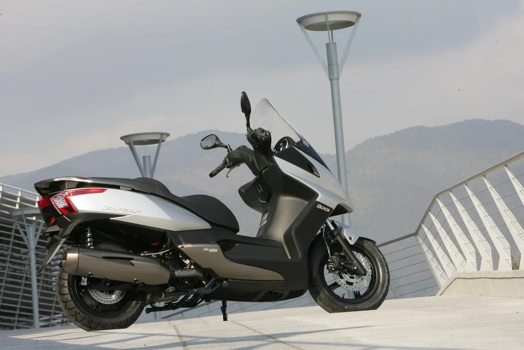 Kymco Downtown 200