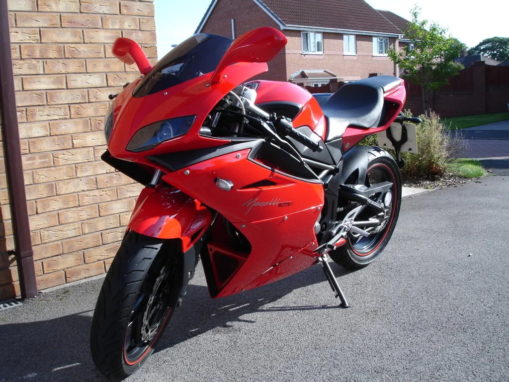 Megelli 125 r 2008