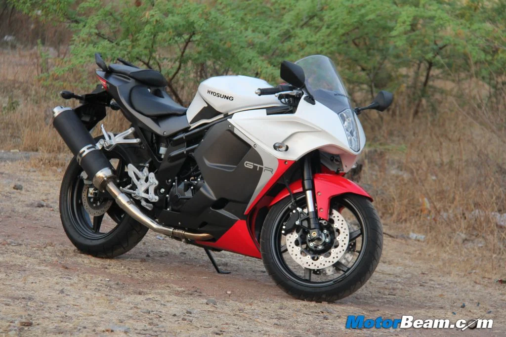 Hyosung GT650R
