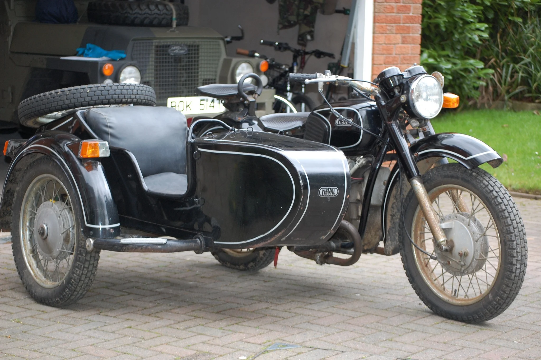 Dnepr MT 10 (with sidecar) 1979