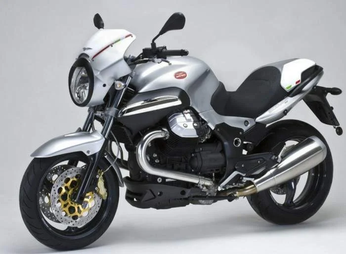 Moto Guzzi 1200 Sport 4V