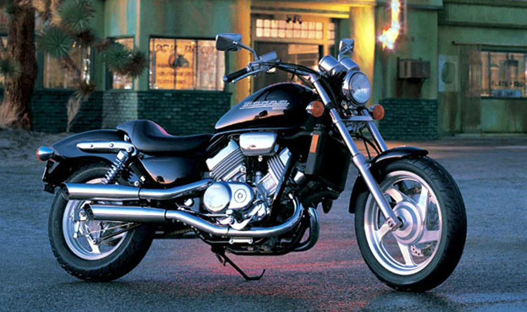 Honda VF 750 C Magna 2002