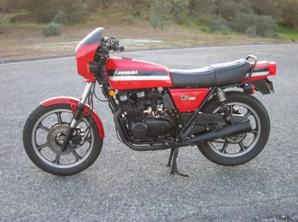 Kawasaki GPZ 550