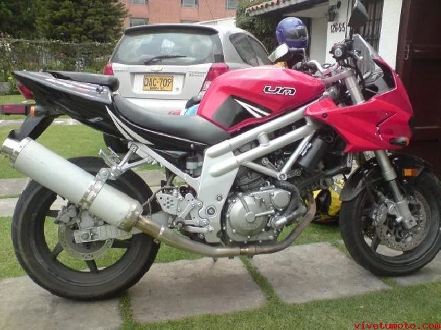 UM V2S-650R 2010