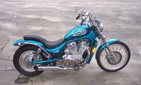 Suzuki VS 800 Intruder