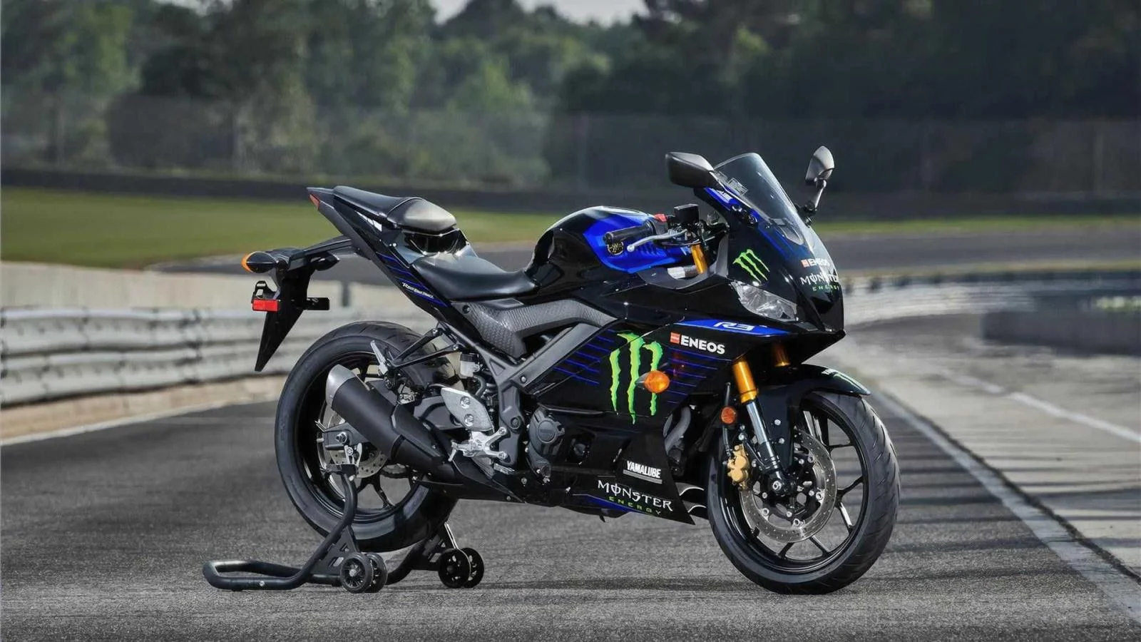 Yamaha YZF-R3 Monster Energy