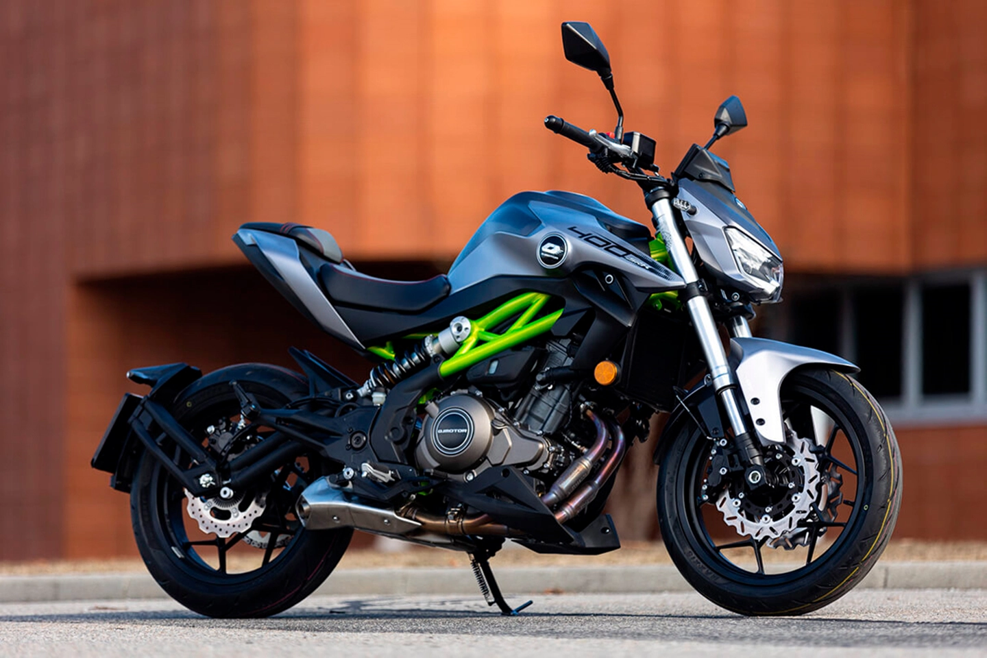 QJmotor SRK400 RR