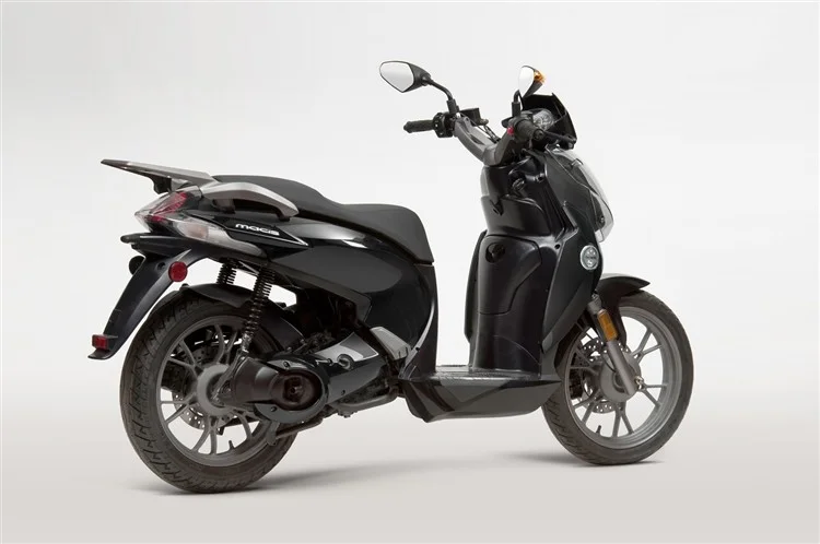 Benelli Macis 150