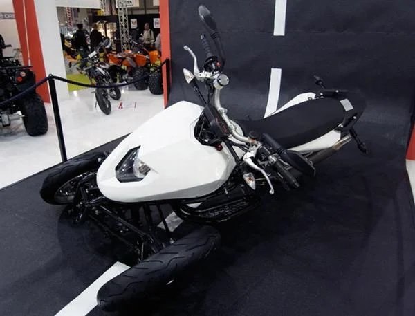 Brudeli 654L