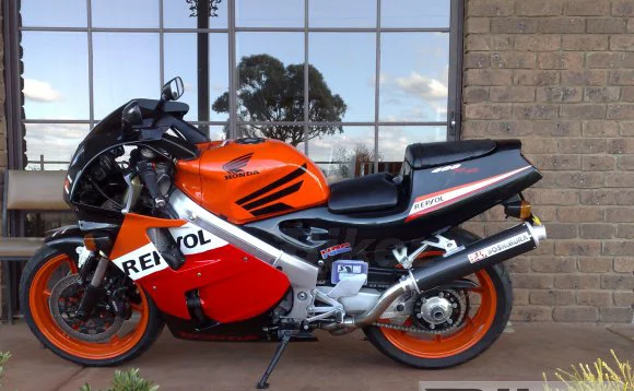 Honda RVF 400 RT 1996