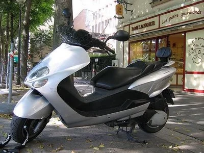 Yamaha Majesty 125 2003