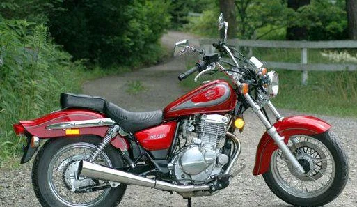 Suzuki GZ 250 Marauder