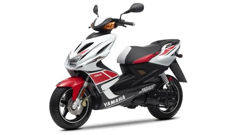 Yamaha Aerox WGP 50th Anniversary