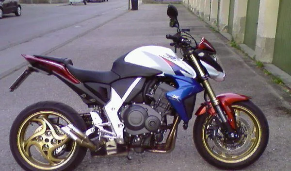 Highland 950cc Street Tracker 2011