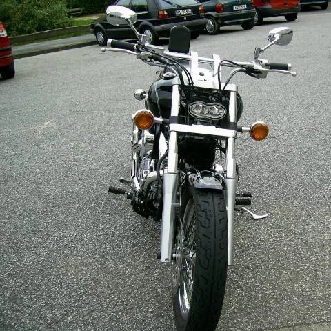 Yamaha XVS 1100 Drag Star