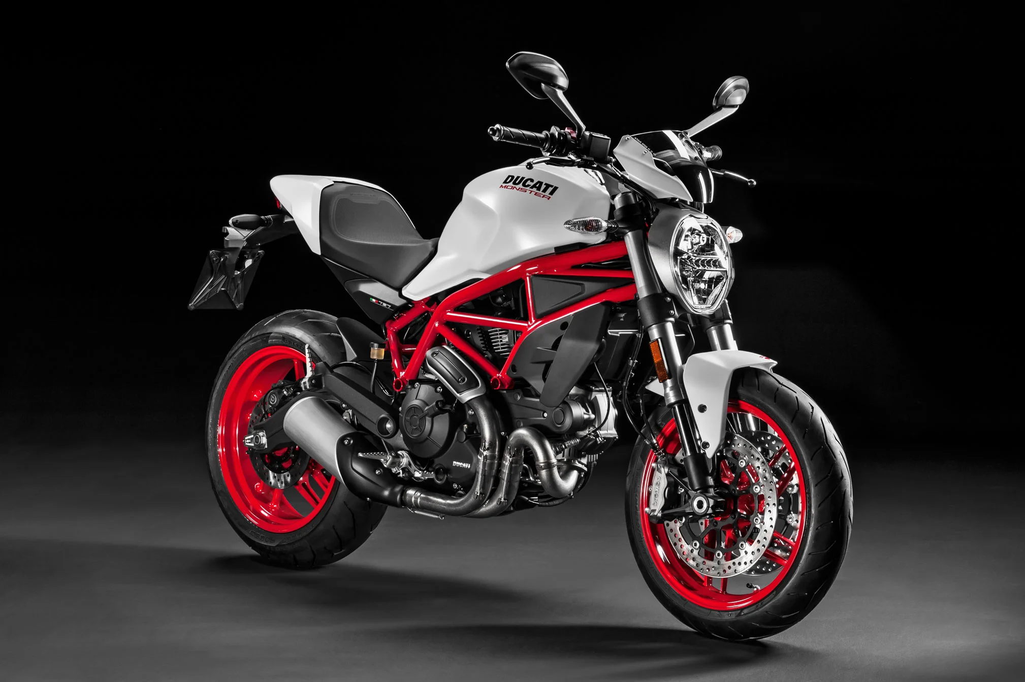 Ducati Monster 797 Plus
