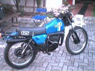 Kawasaki KE 125 1981