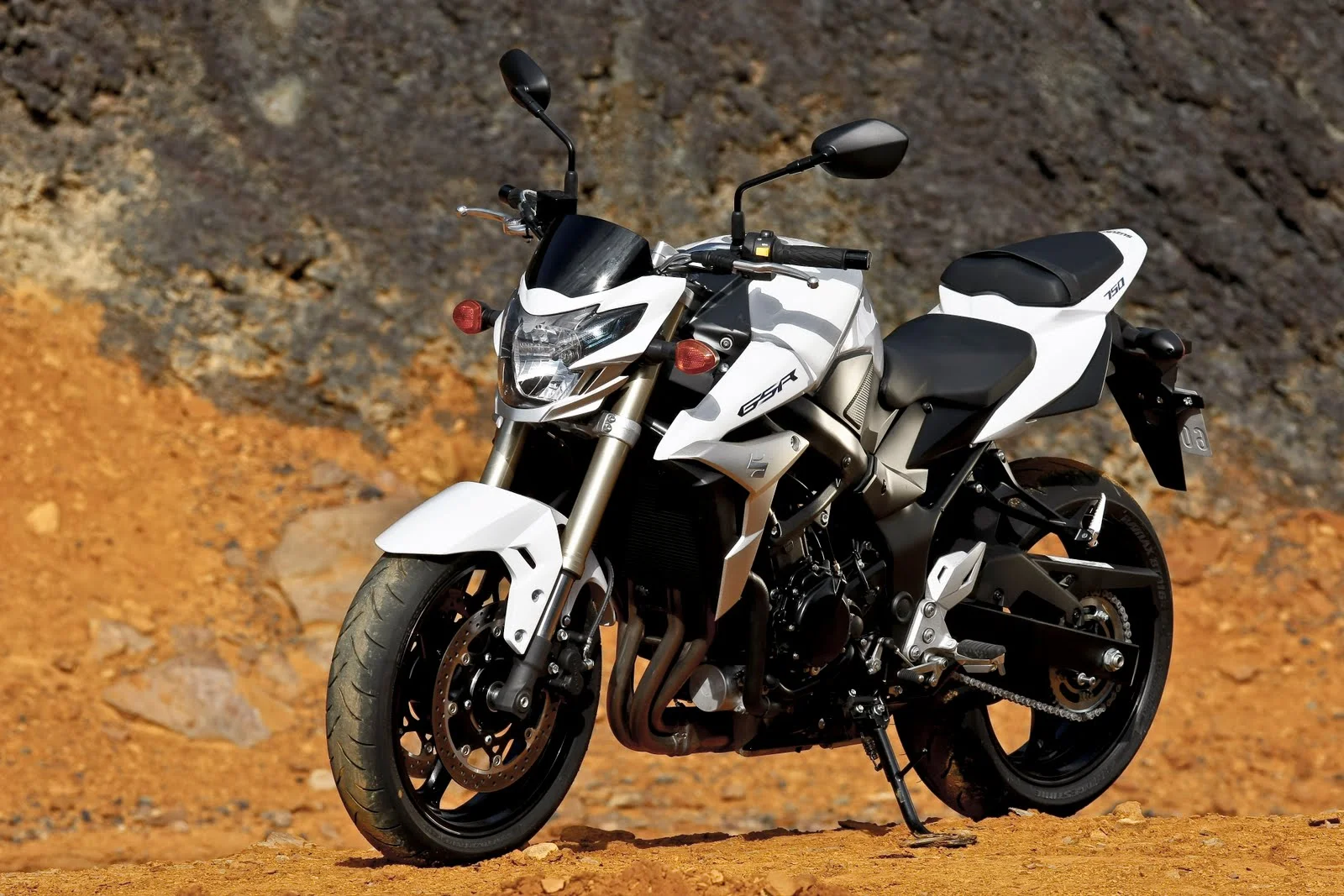 Suzuki GSR750