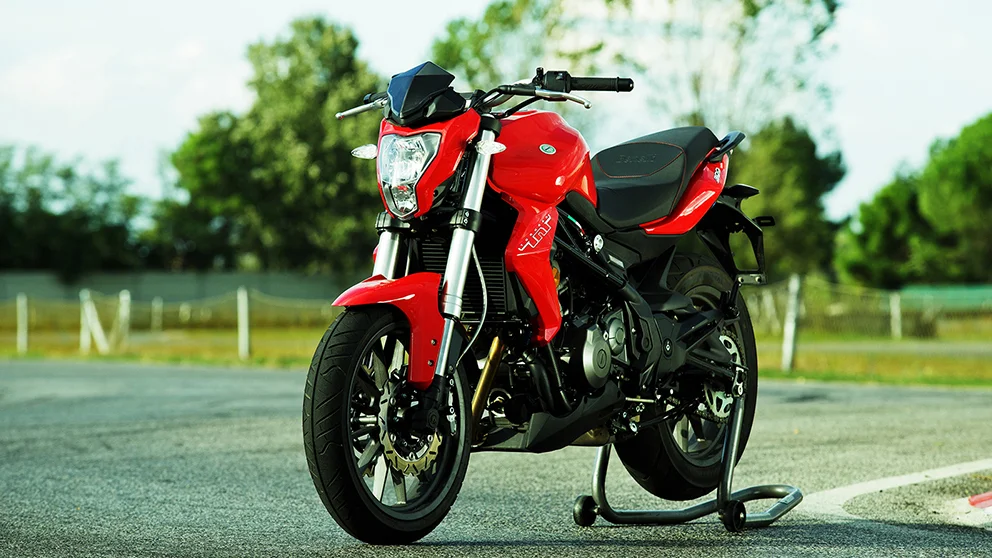Benelli TNT 300