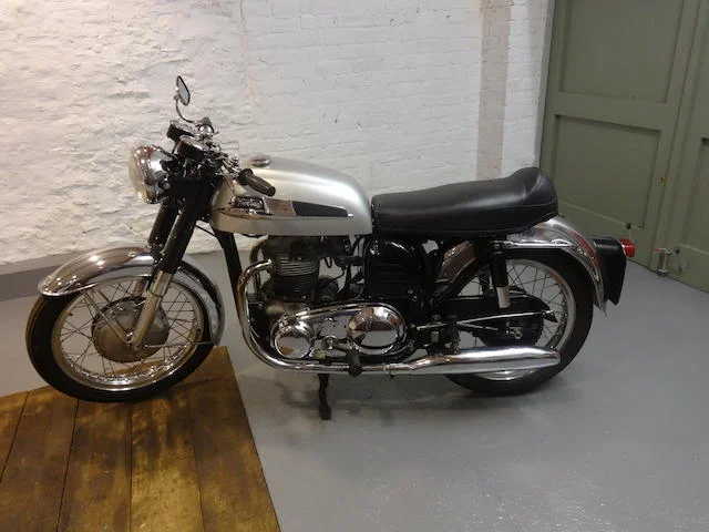 Norton 650SS