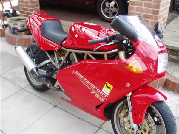 Ducati SS 750 C