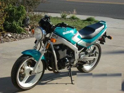 Suzuki GSX 600 F