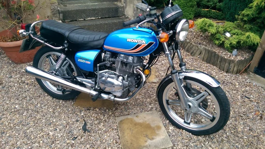 Honda CB 400 A