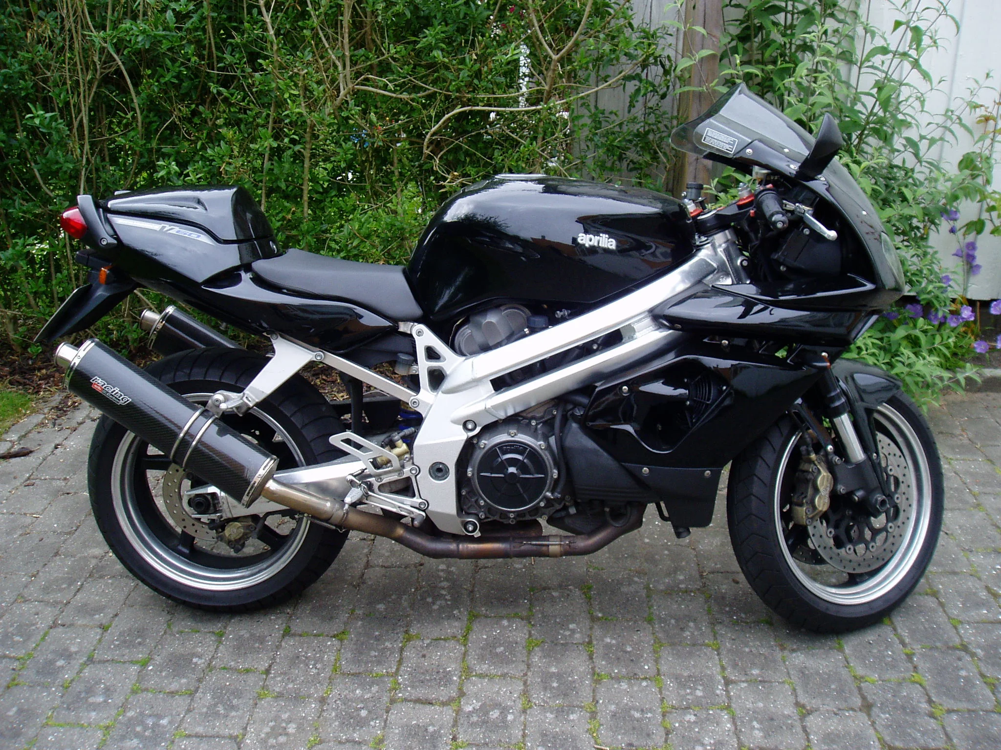 Aprilia SL 1000 Falco