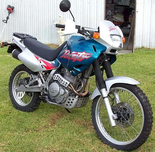Honda NX 650 Dominator 1999