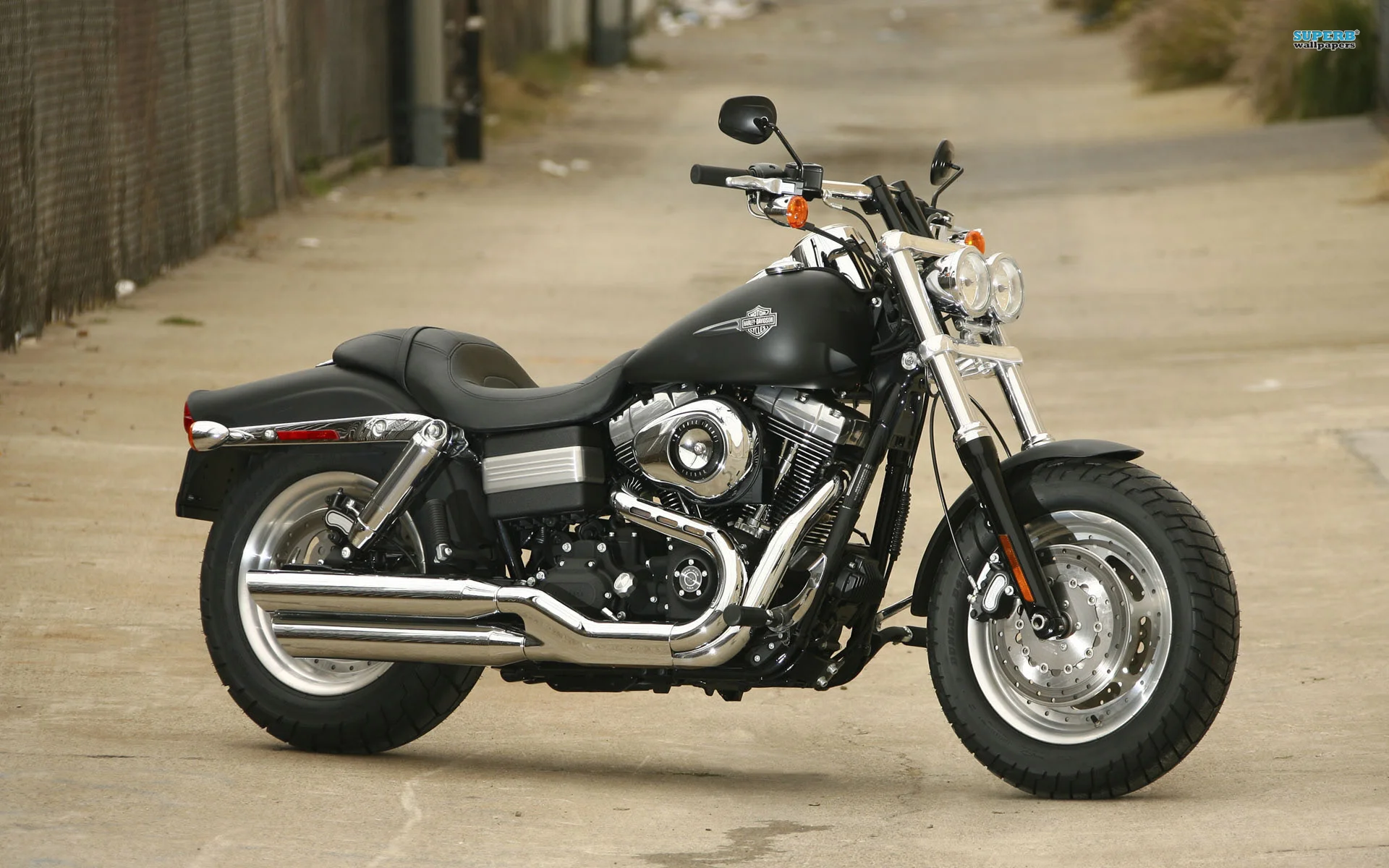 Harley-Davidson Dyna Fat Bob Dark Custom