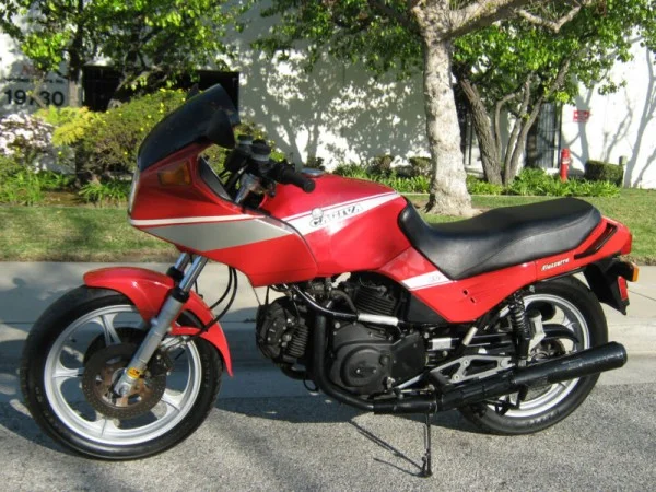 Cagiva 650 Alazzurra
