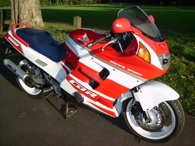 Honda CBR 1000 F