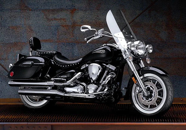 Yamaha Road Star Midnight Silverado