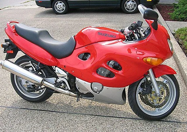 Suzuki GSX 600 F