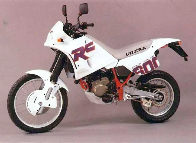 Triumph Daytona 750