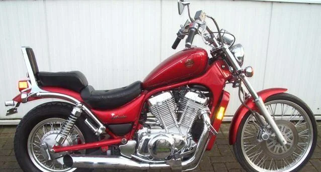 Suzuki VS 750 Intruder