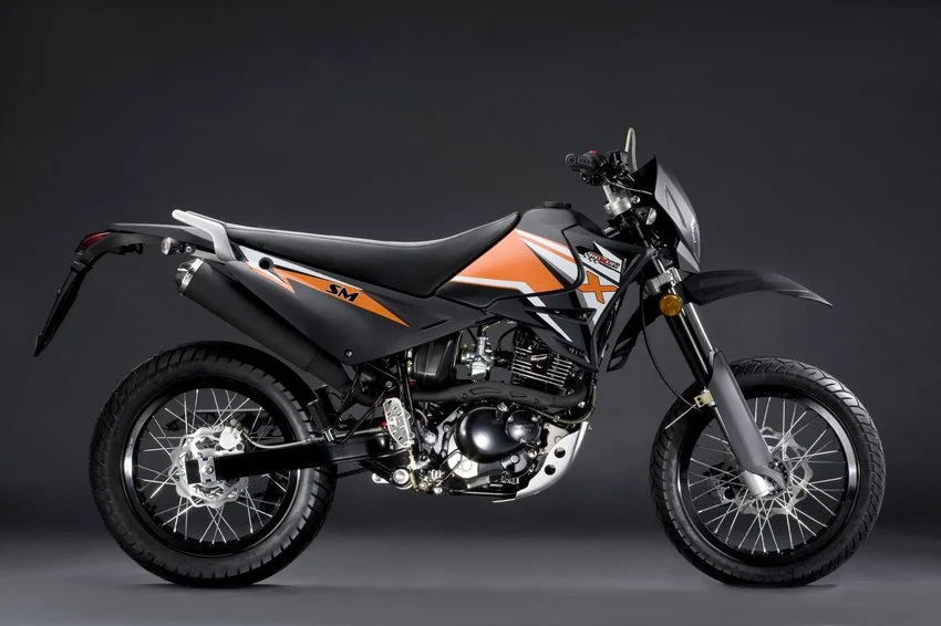 NOX Duel 125 SM 2010