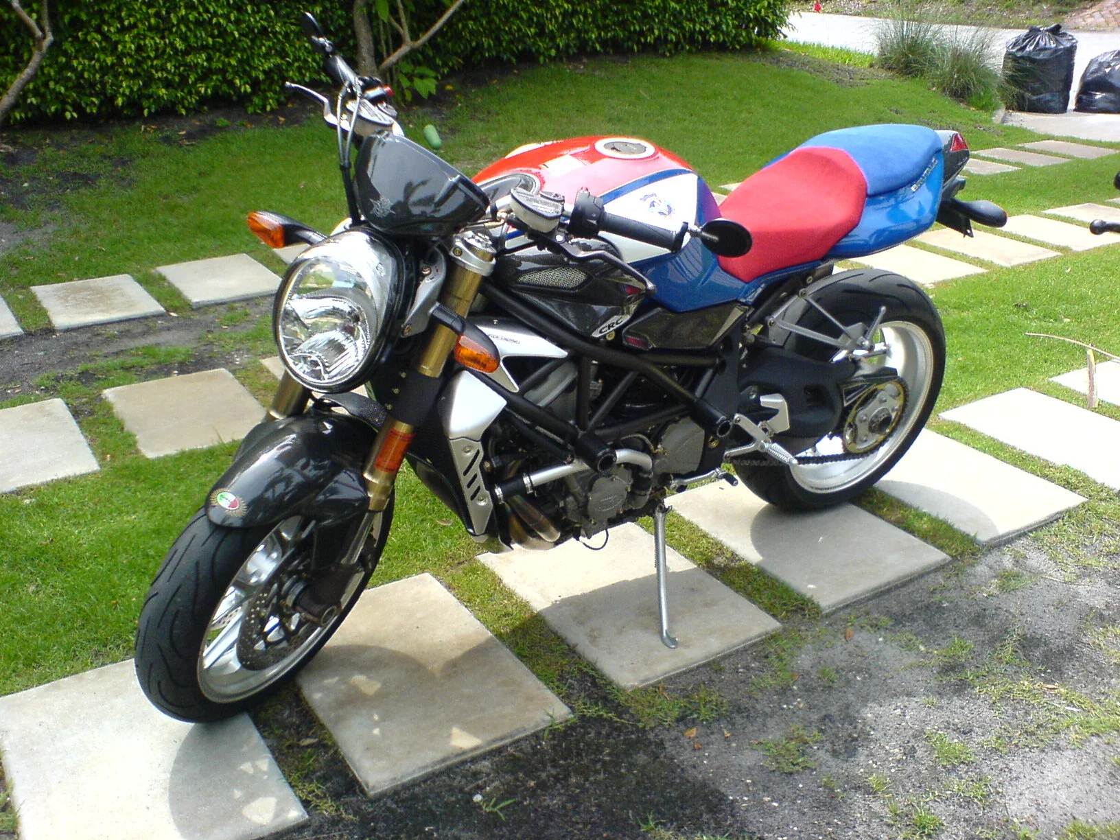 MV Agusta Brutale 750 America