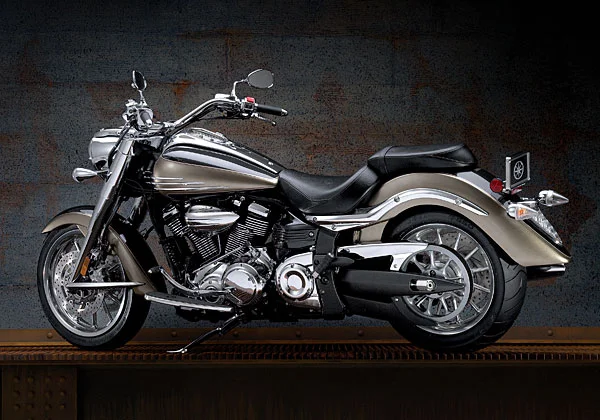 Yamaha Roadliner S