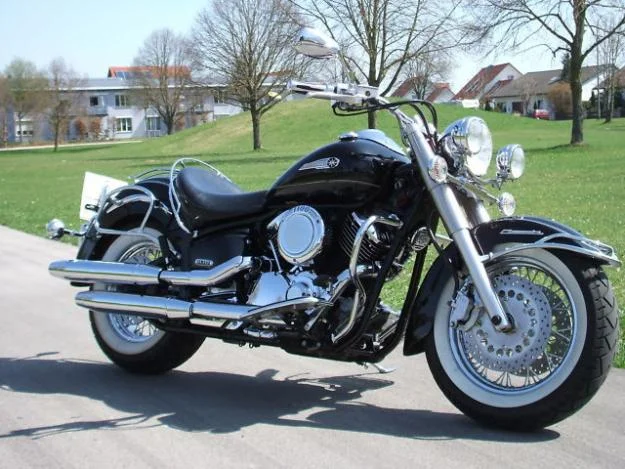 Yamaha XVS 1100 A DragStar Classic